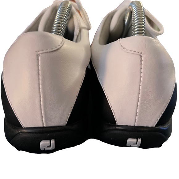 Footjoy Ecomfort Women's White Black Leather Golf Shoe 98733 Size 9 ~ NWOB - Picture 4 of 8